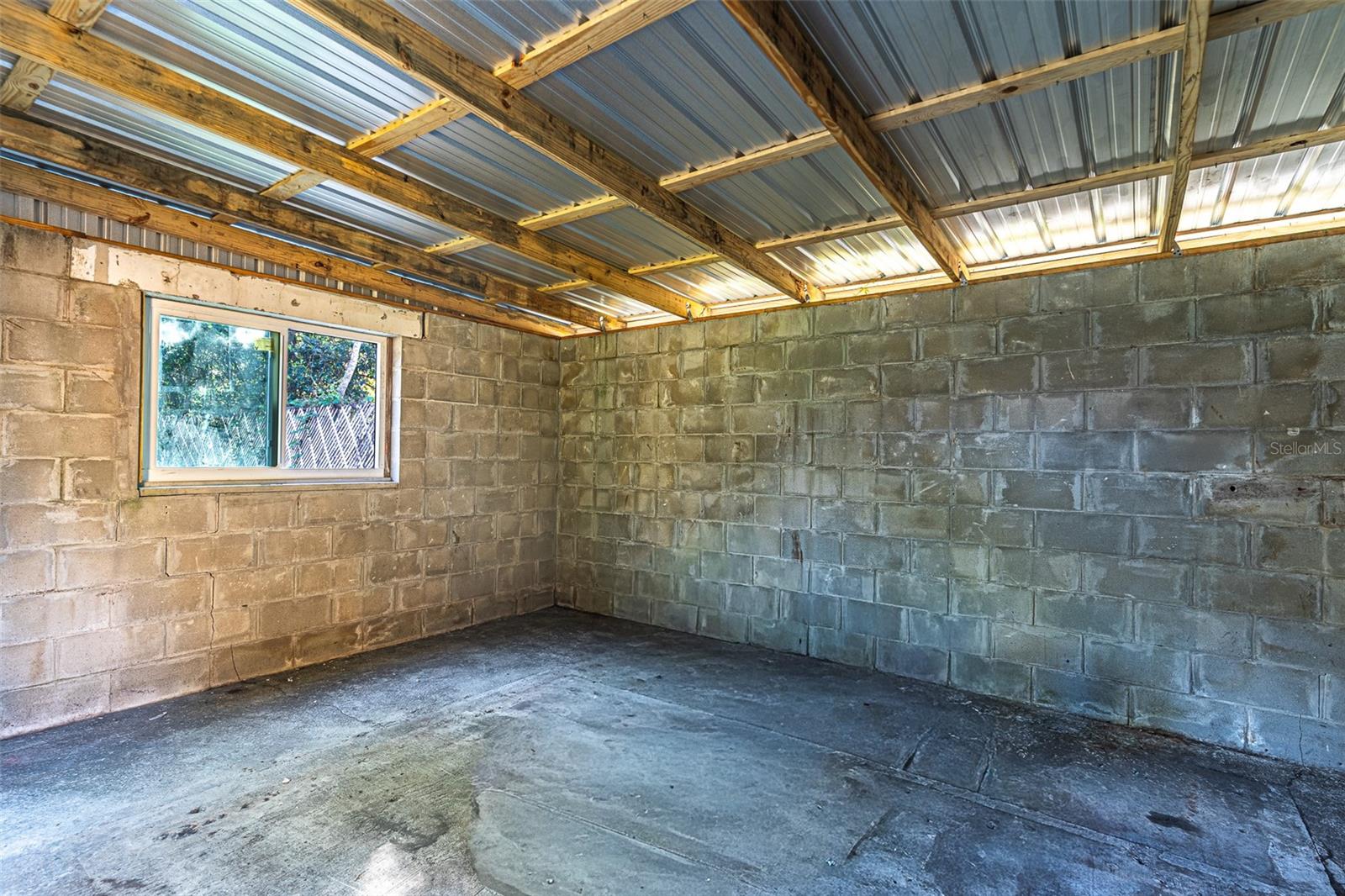 Image 23 of 33 For 2700 Idylridge Drive