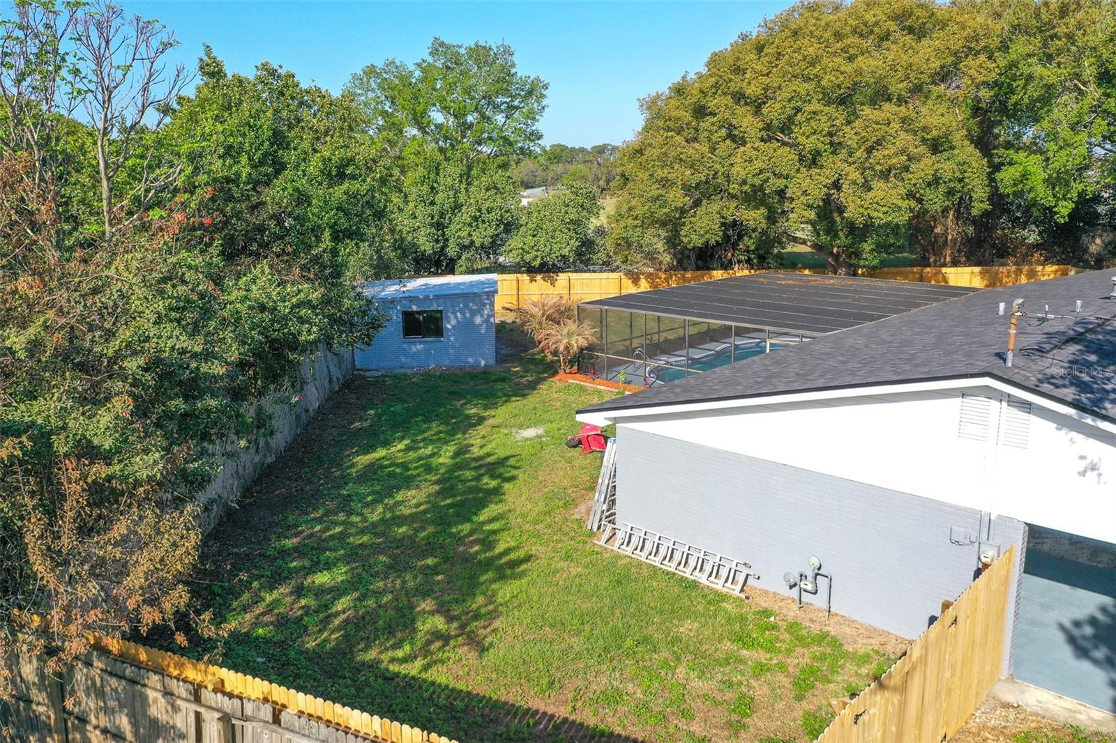 Image 26 of 33 For 2700 Idylridge Drive