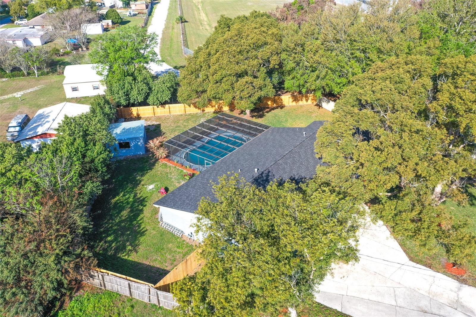 Image 29 of 33 For 2700 Idylridge Drive