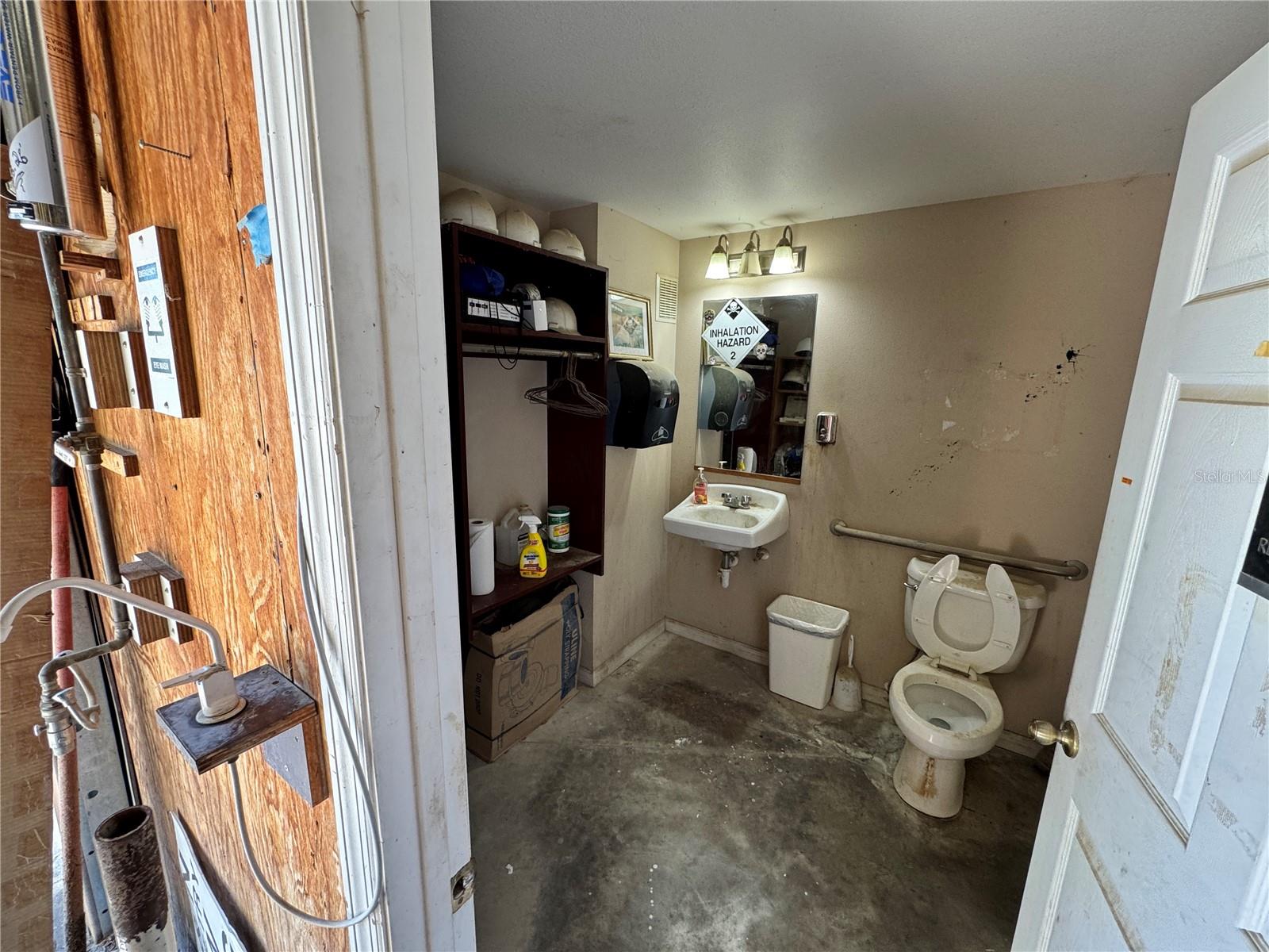 Image 27 of 71 For 2914 Kenilworth Boulevard