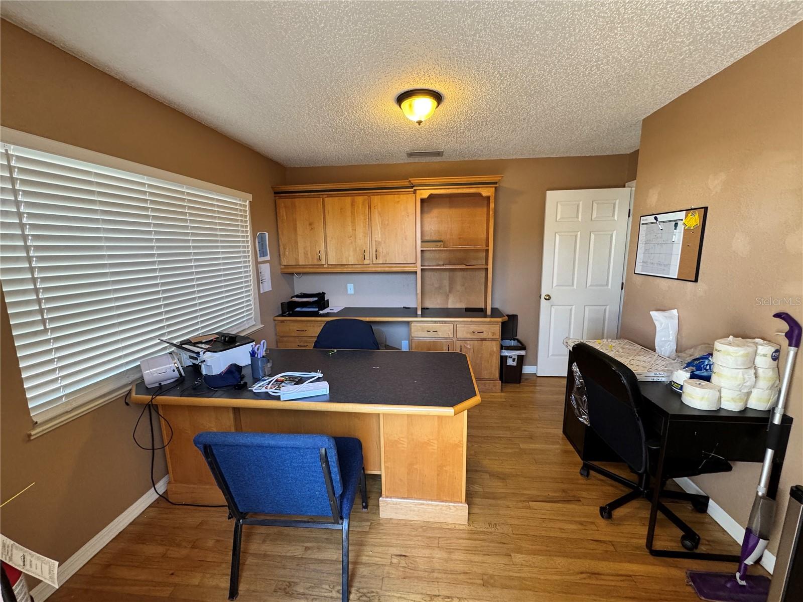 Image 47 of 71 For 2914 Kenilworth Boulevard