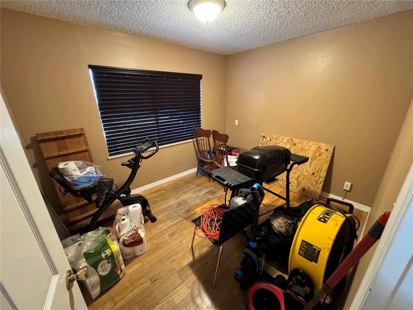 Image 52 of 71 For 2914 Kenilworth Boulevard