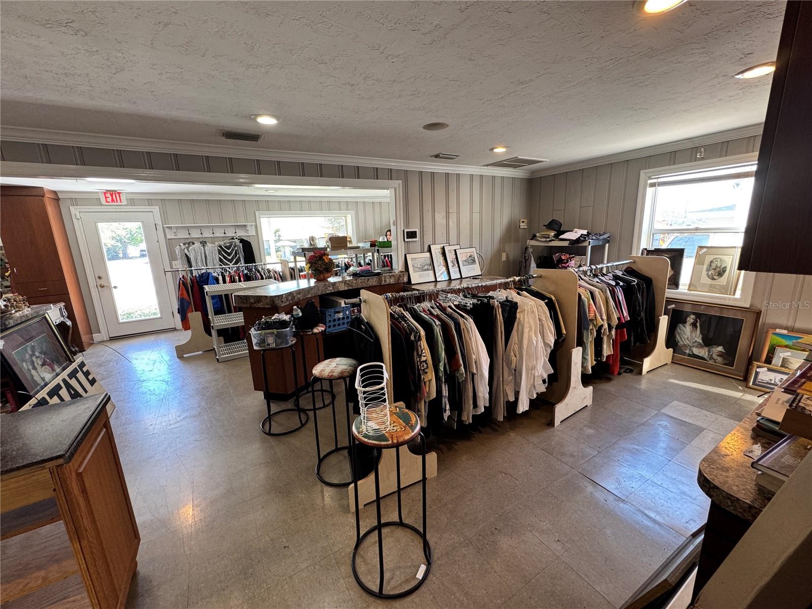 Image 62 of 71 For 2914 Kenilworth Boulevard