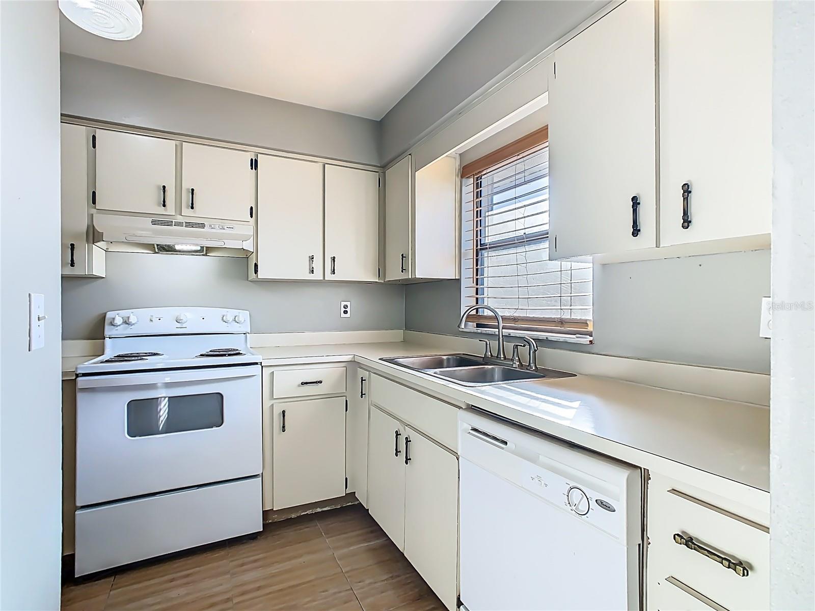 Image 17 of 46 For 1015 Harden Court