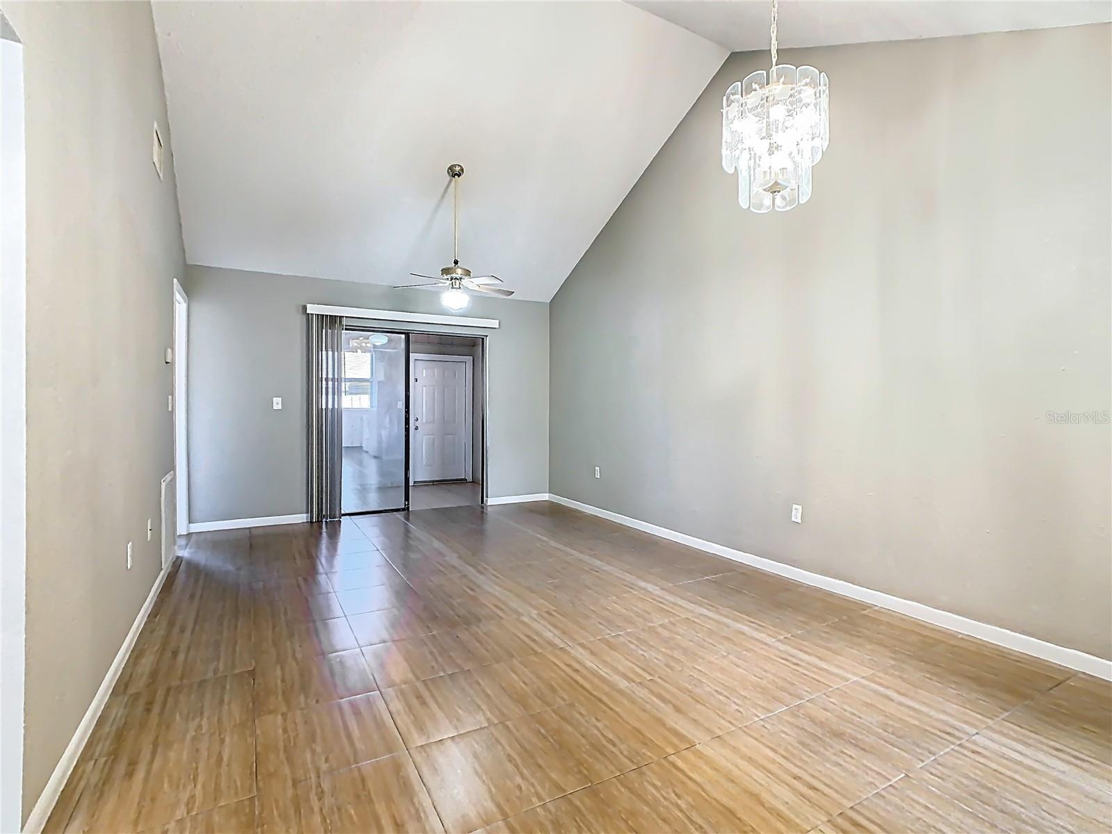 Image 25 of 46 For 1015 Harden Court