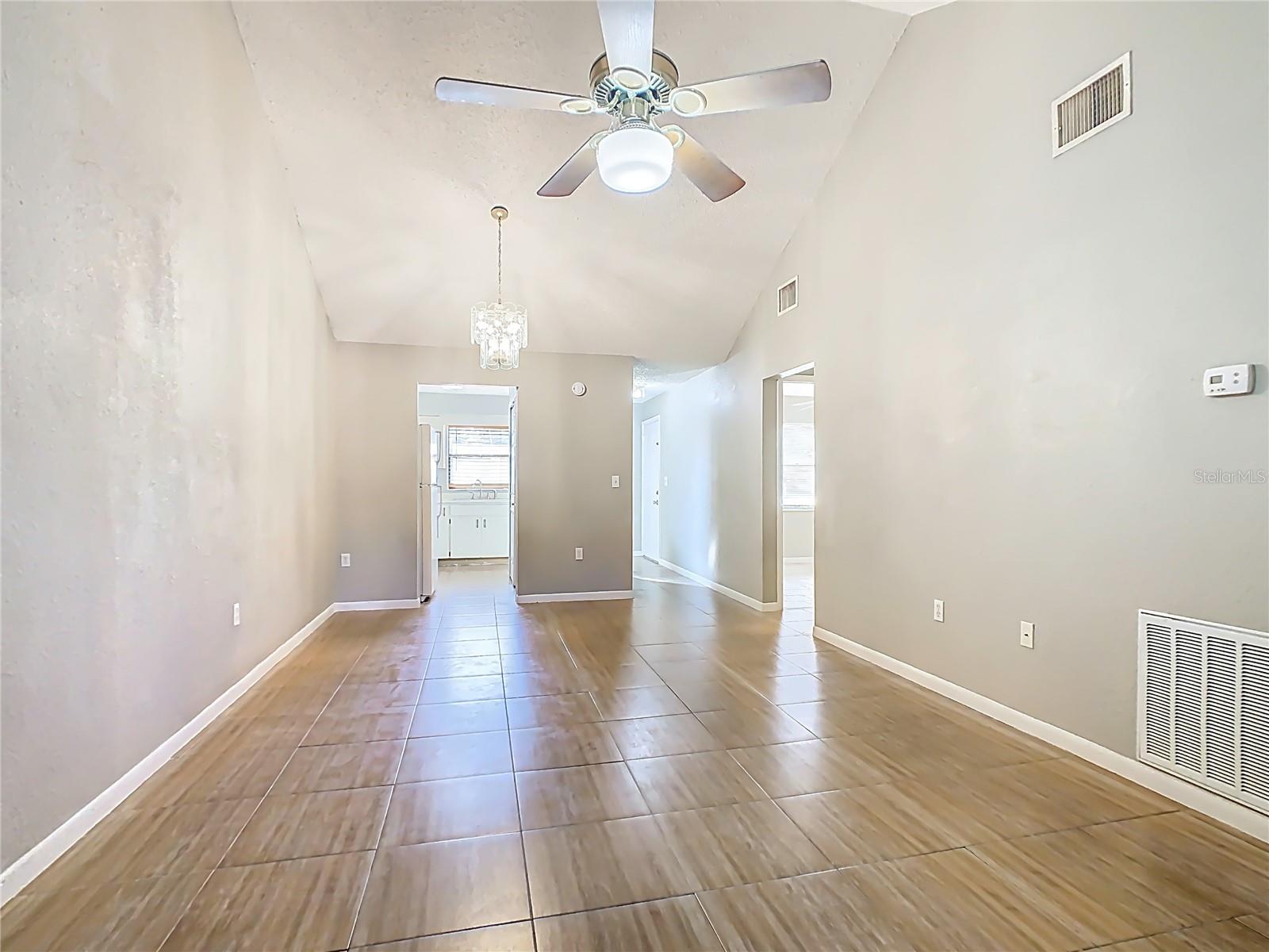 Image 27 of 46 For 1015 Harden Court