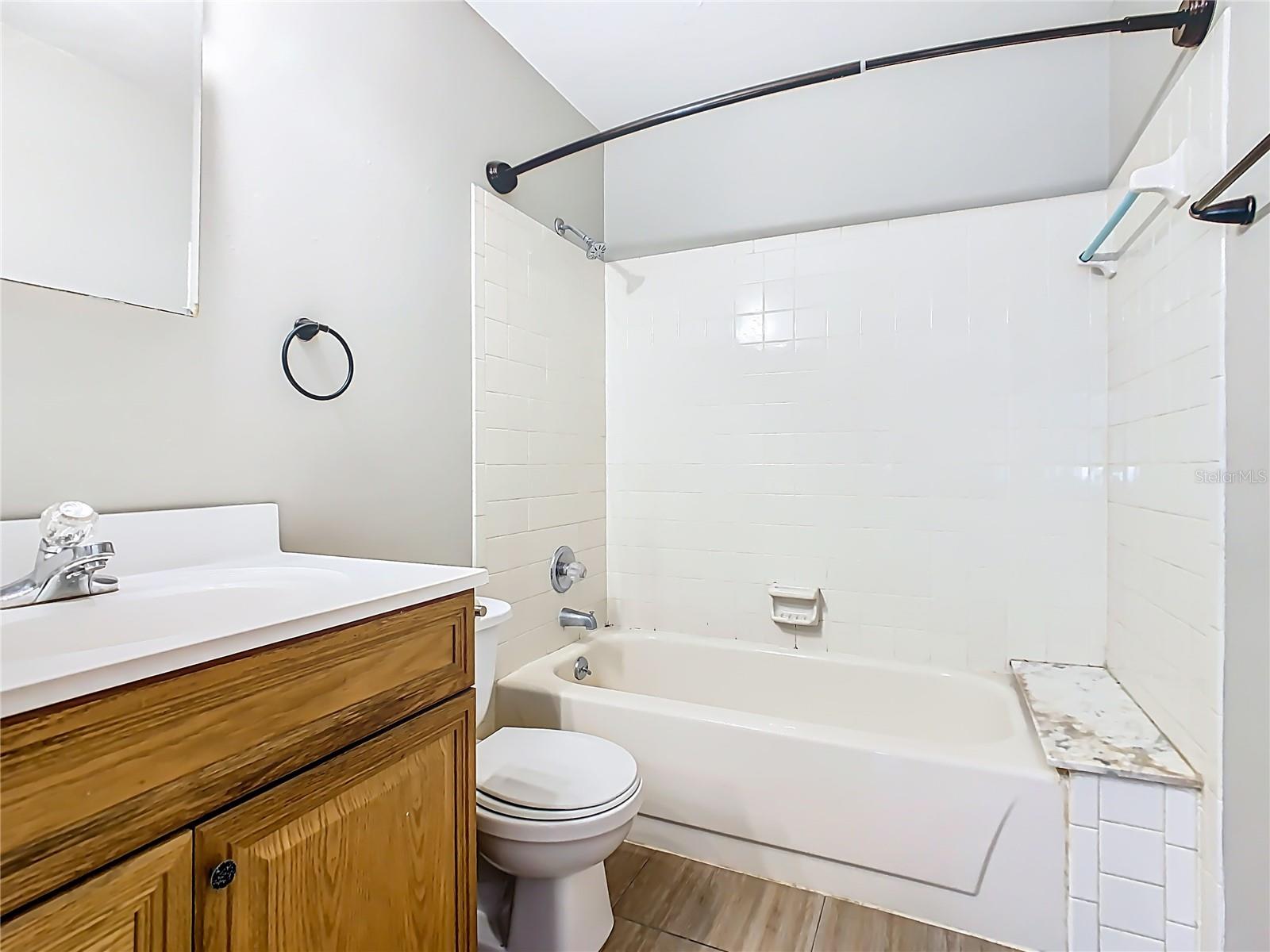 Image 32 of 46 For 1015 Harden Court