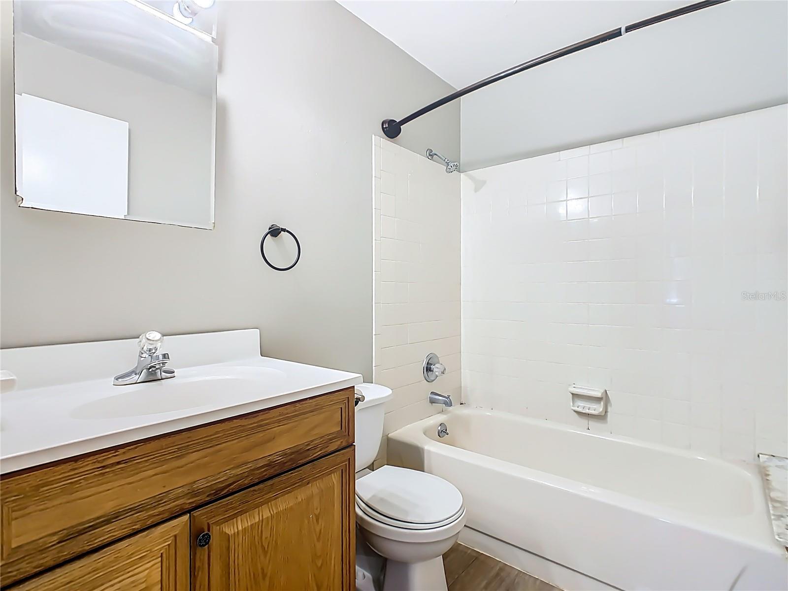 Image 33 of 46 For 1015 Harden Court