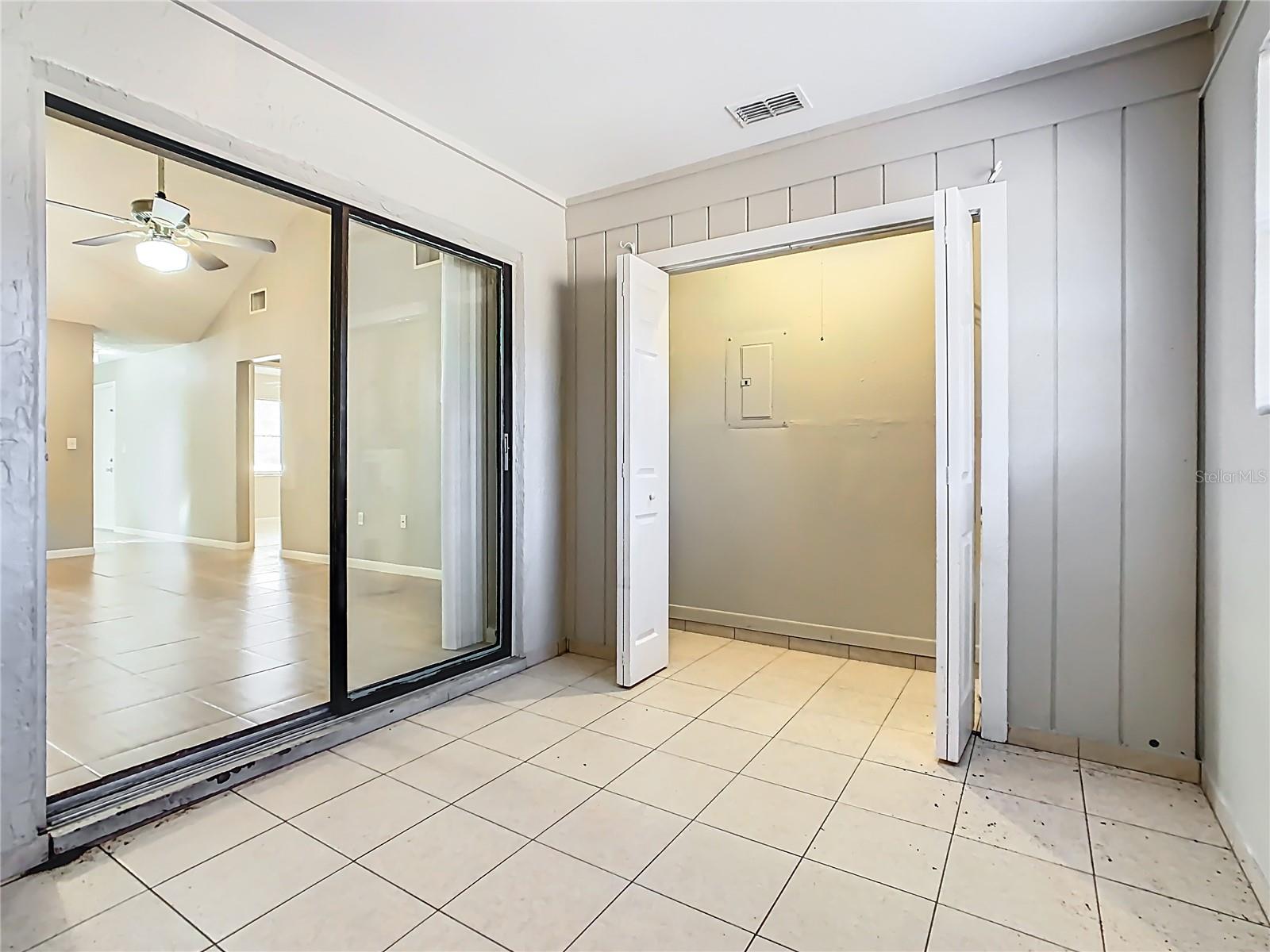 Image 39 of 46 For 1015 Harden Court