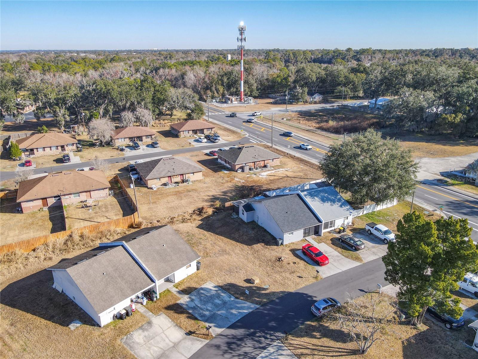 Image 4 of 46 For 1015 Harden Court