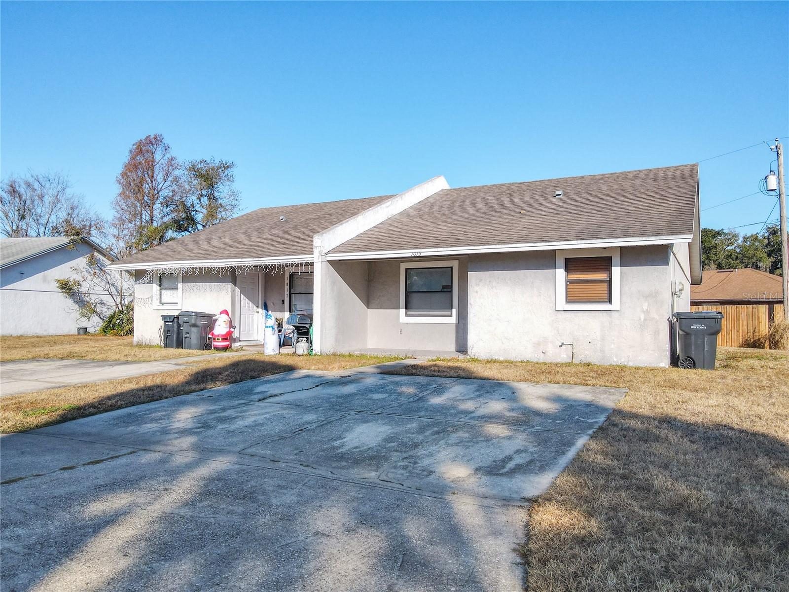 Image 9 of 46 For 1015 Harden Court