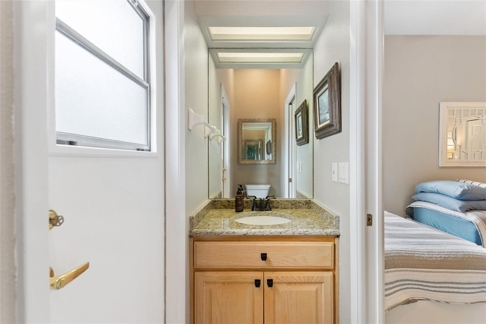 Image 27 of 45 For 503 Hamilton Shores Court Ne