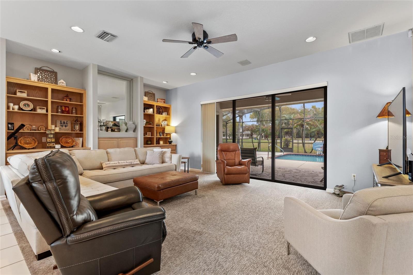 Image 4 of 45 For 503 Hamilton Shores Court Ne