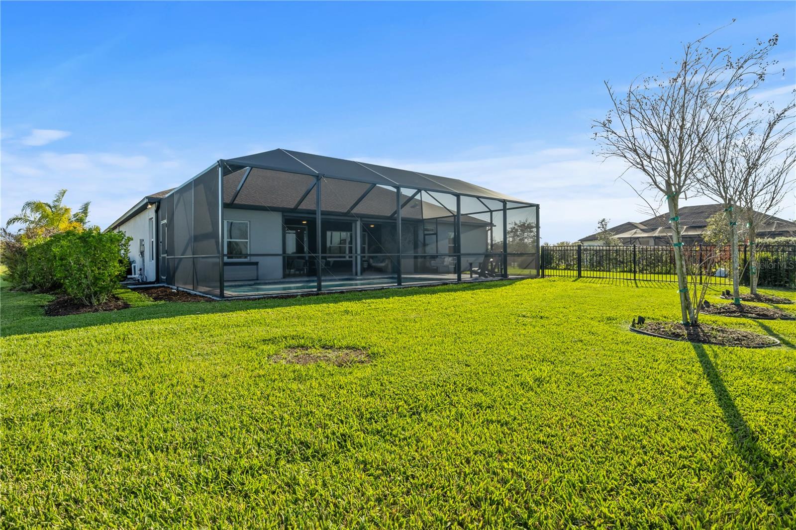 Image 32 of 45 For 14910 15th Street E