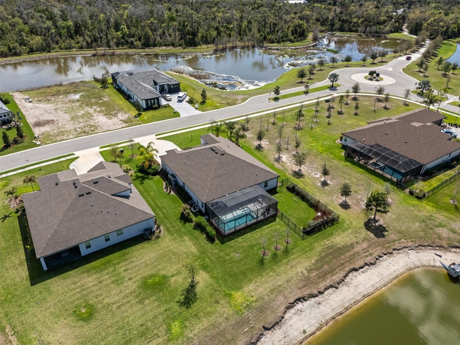 Image 36 of 45 For 14910 15th Street E