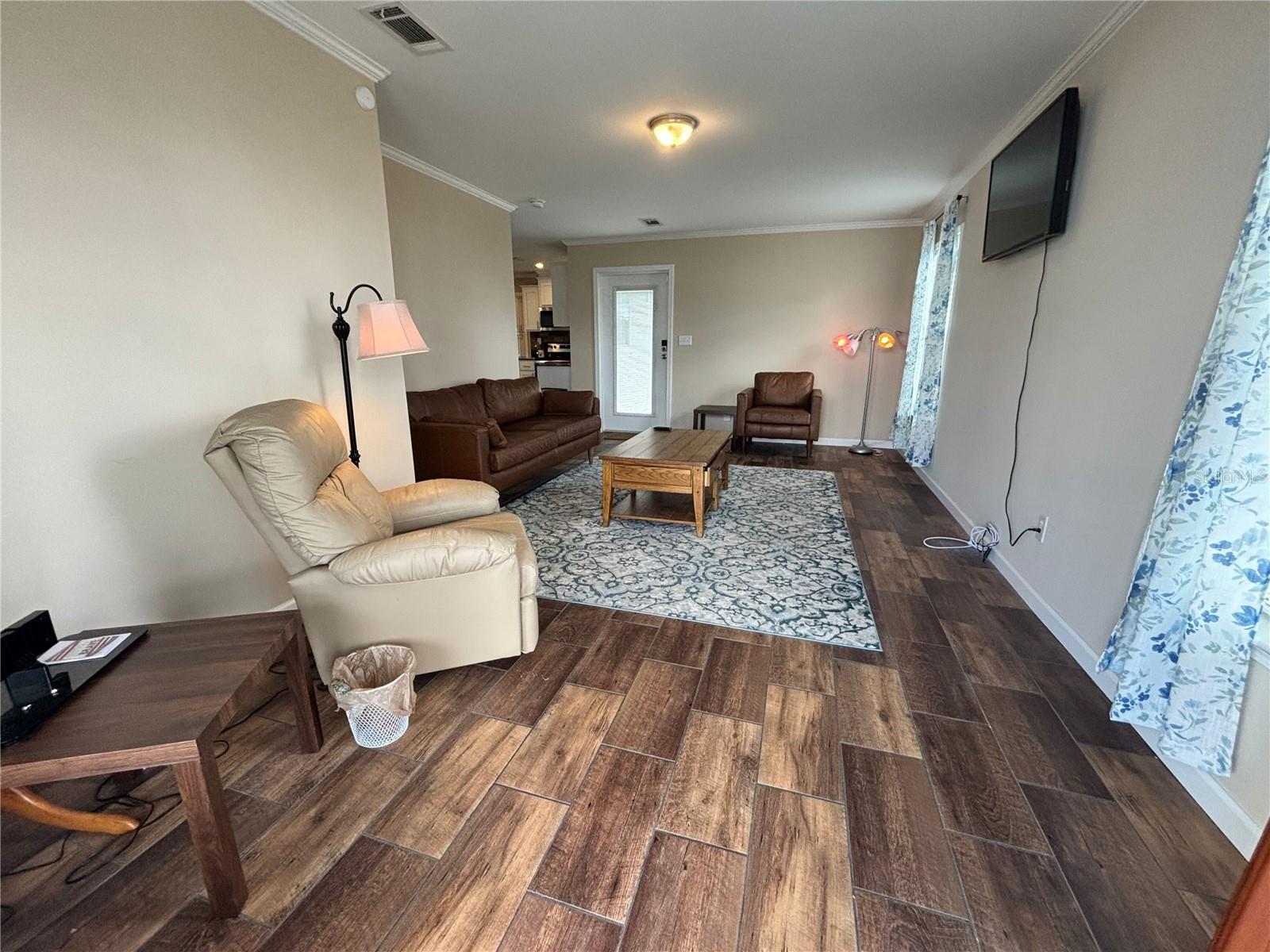 Image 10 of 50 For 2036 Missouri Drive