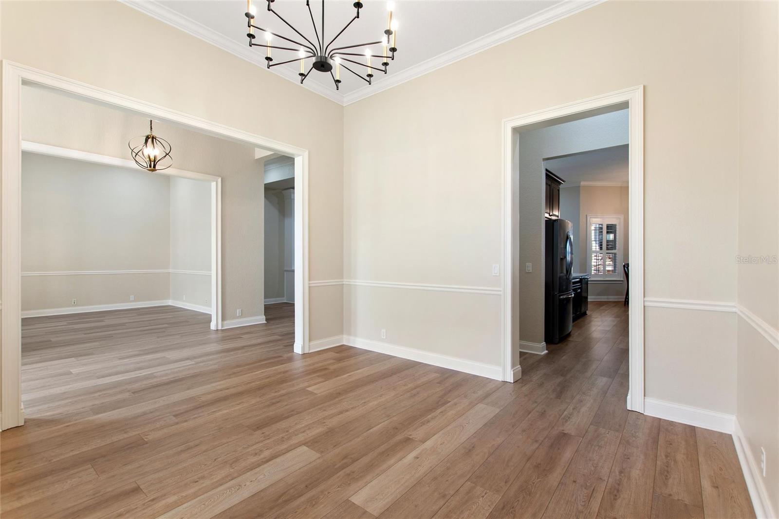 Image 10 of 70 For 4848 Island Shores Lane