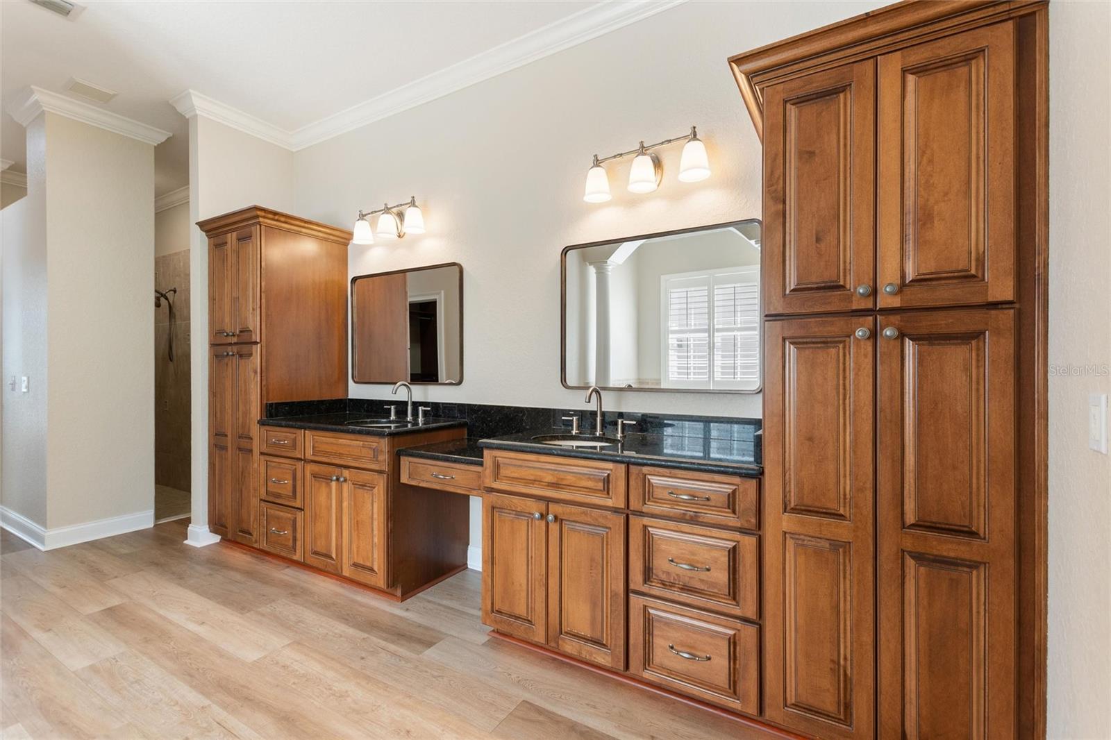 Image 30 of 70 For 4848 Island Shores Lane