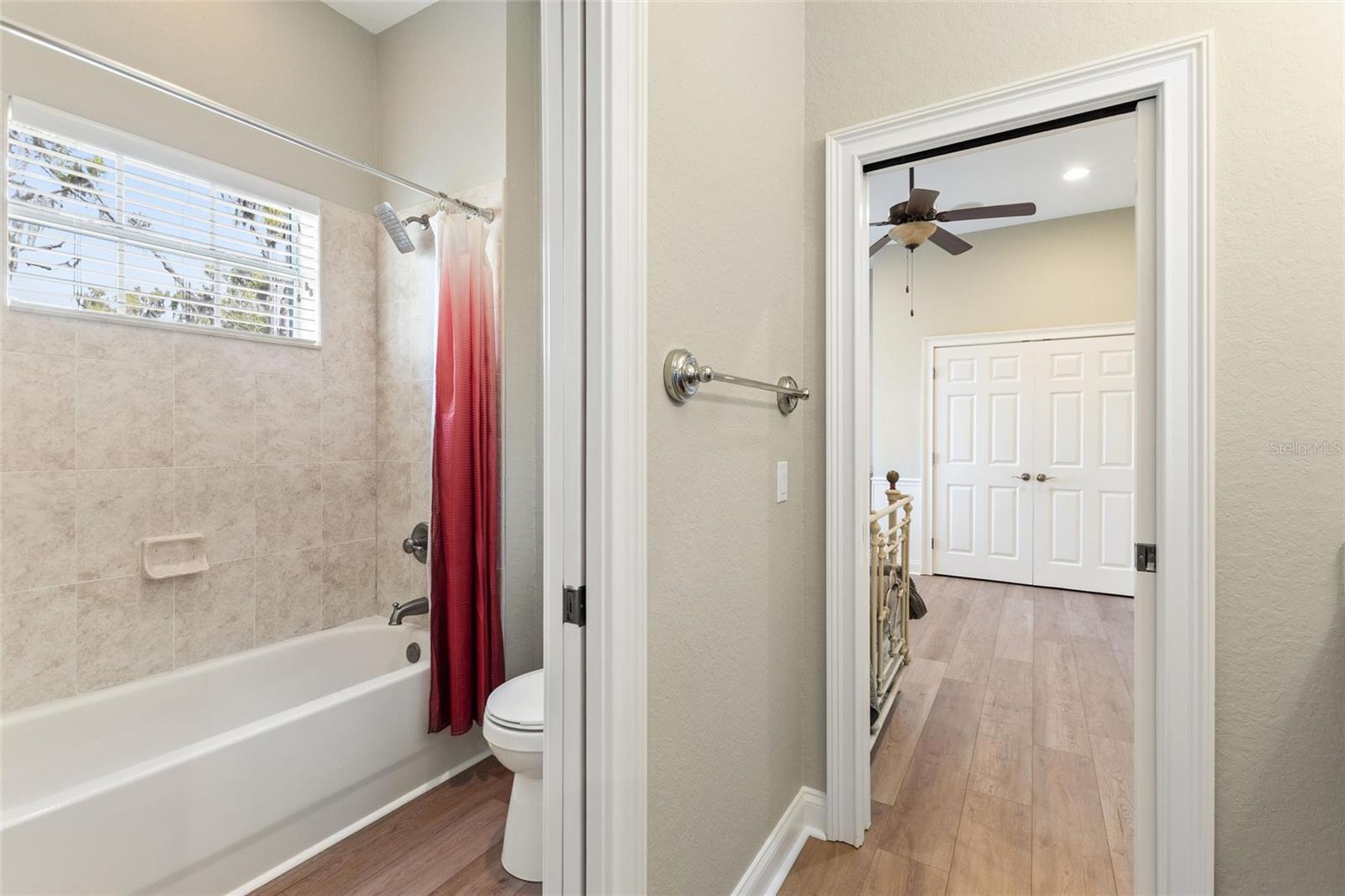 Image 40 of 70 For 4848 Island Shores Lane