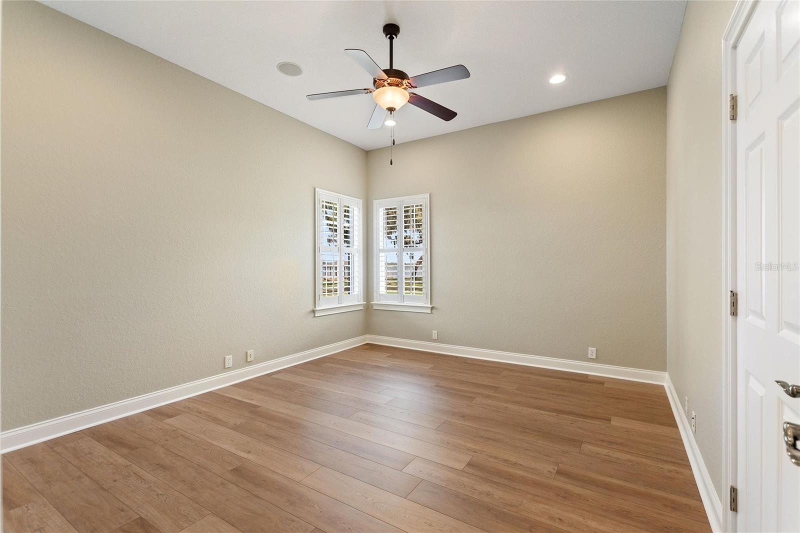 Image 41 of 70 For 4848 Island Shores Lane