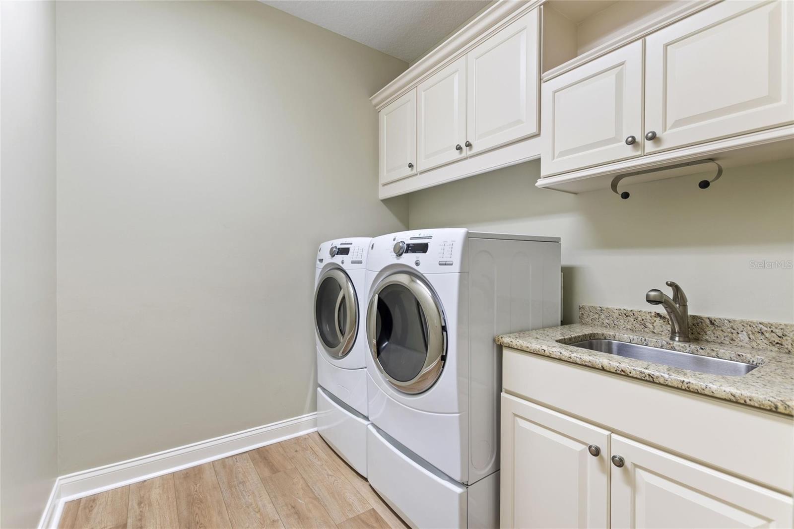 Image 48 of 70 For 4848 Island Shores Lane