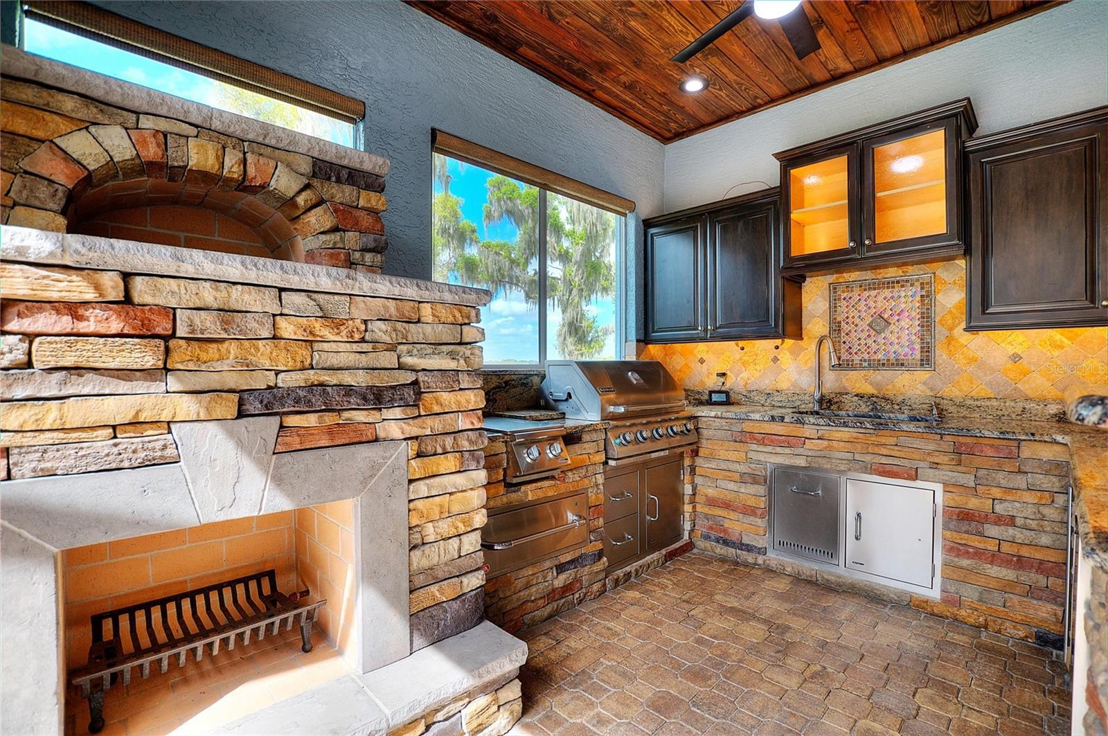 Image 56 of 70 For 4848 Island Shores Lane