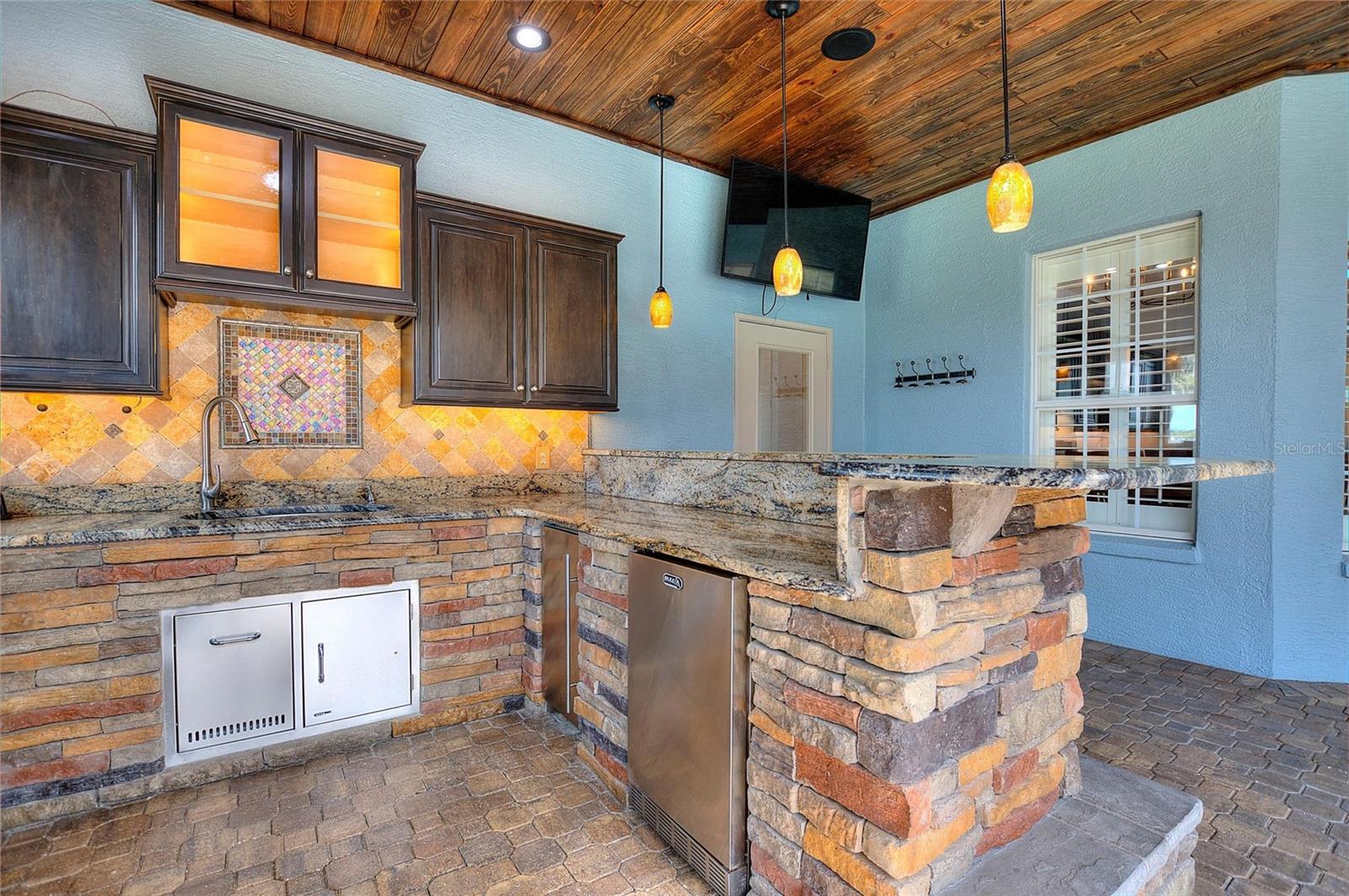 Image 57 of 70 For 4848 Island Shores Lane