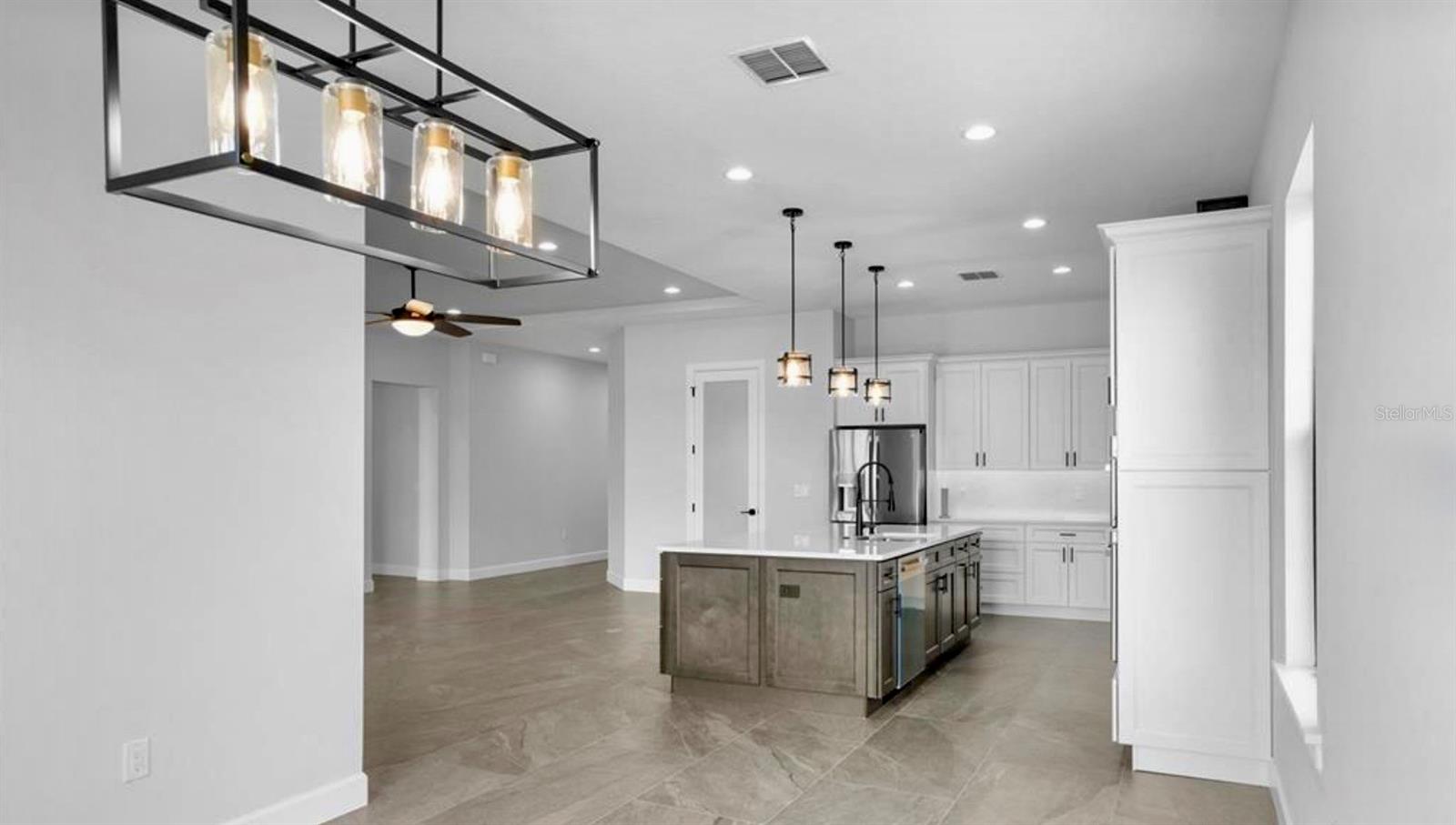 Image 14 of 40 For 224 Valencia Ridge Drive