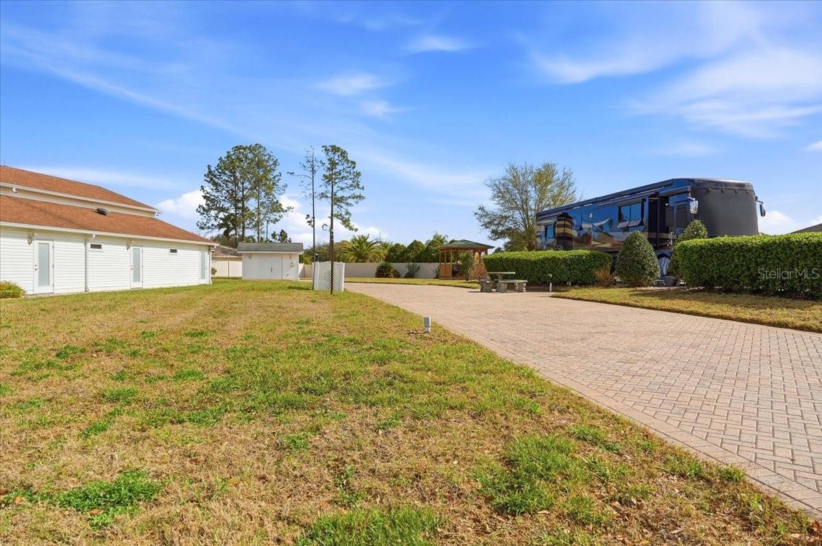 Image 4 of 6 For Motorcoach Drive S