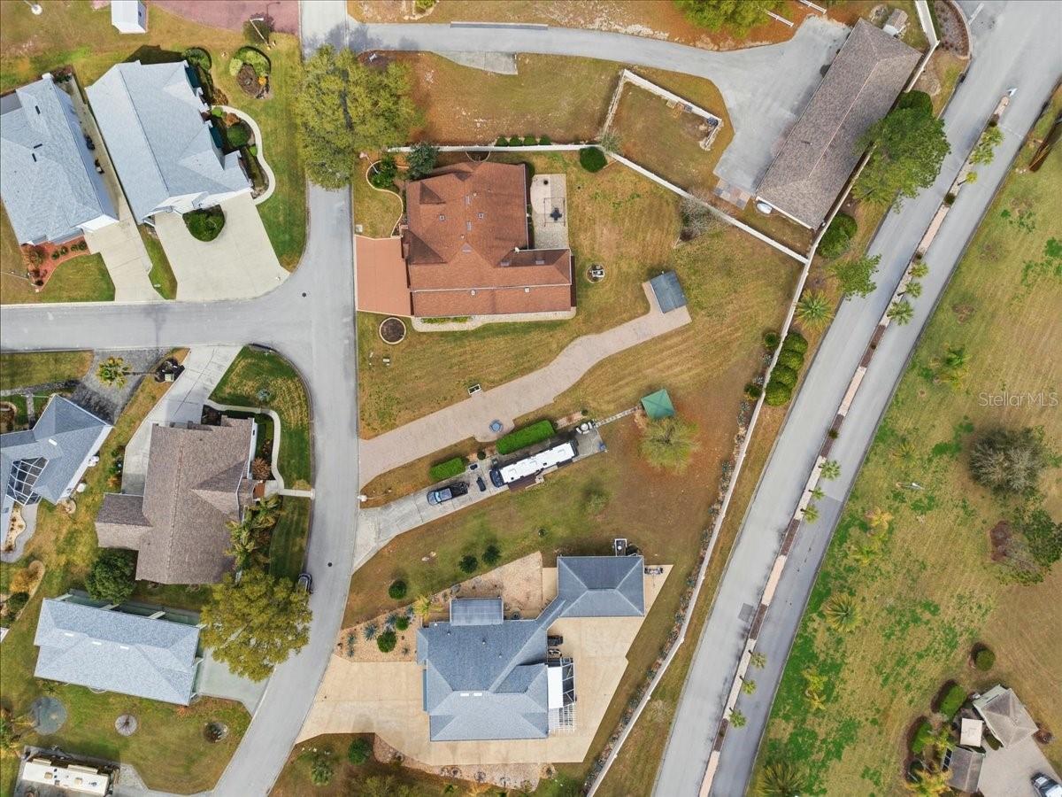 Image 5 of 6 For Motorcoach Drive S