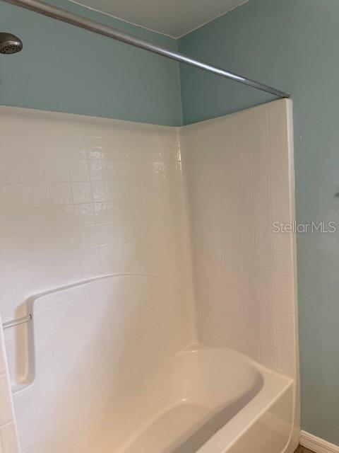 Image 35 of 39 For 8004 Settlers Creek Lane