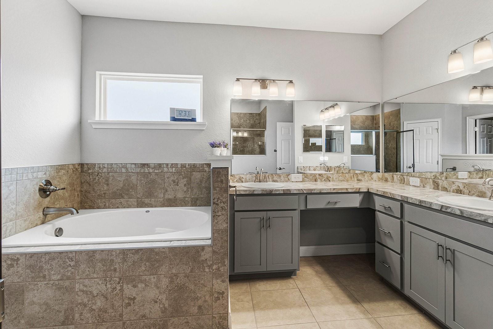 Image 22 of 41 For 3111 Kendal Way