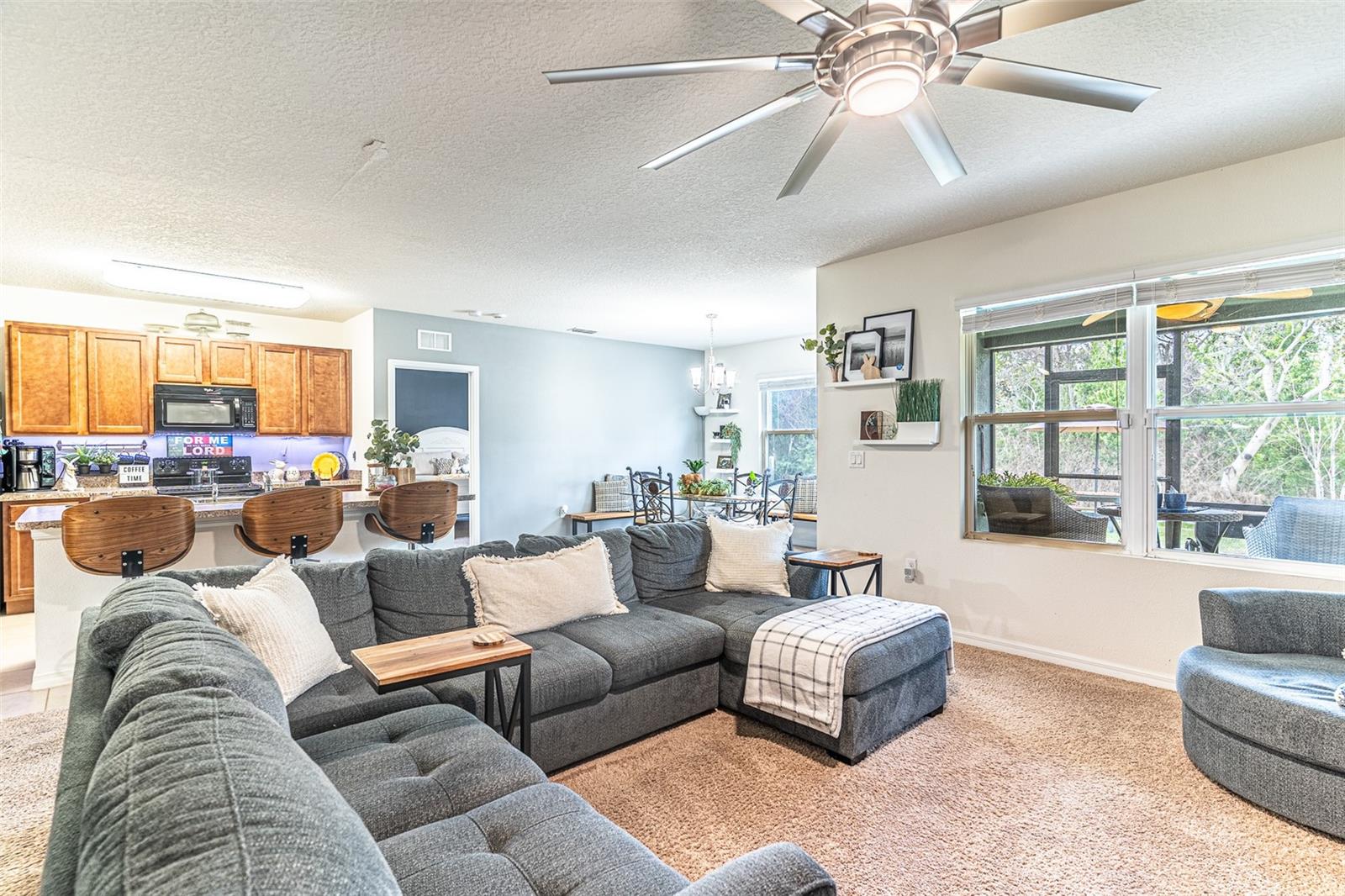 Image 2 of 32 For 1989 Van Buren Loop