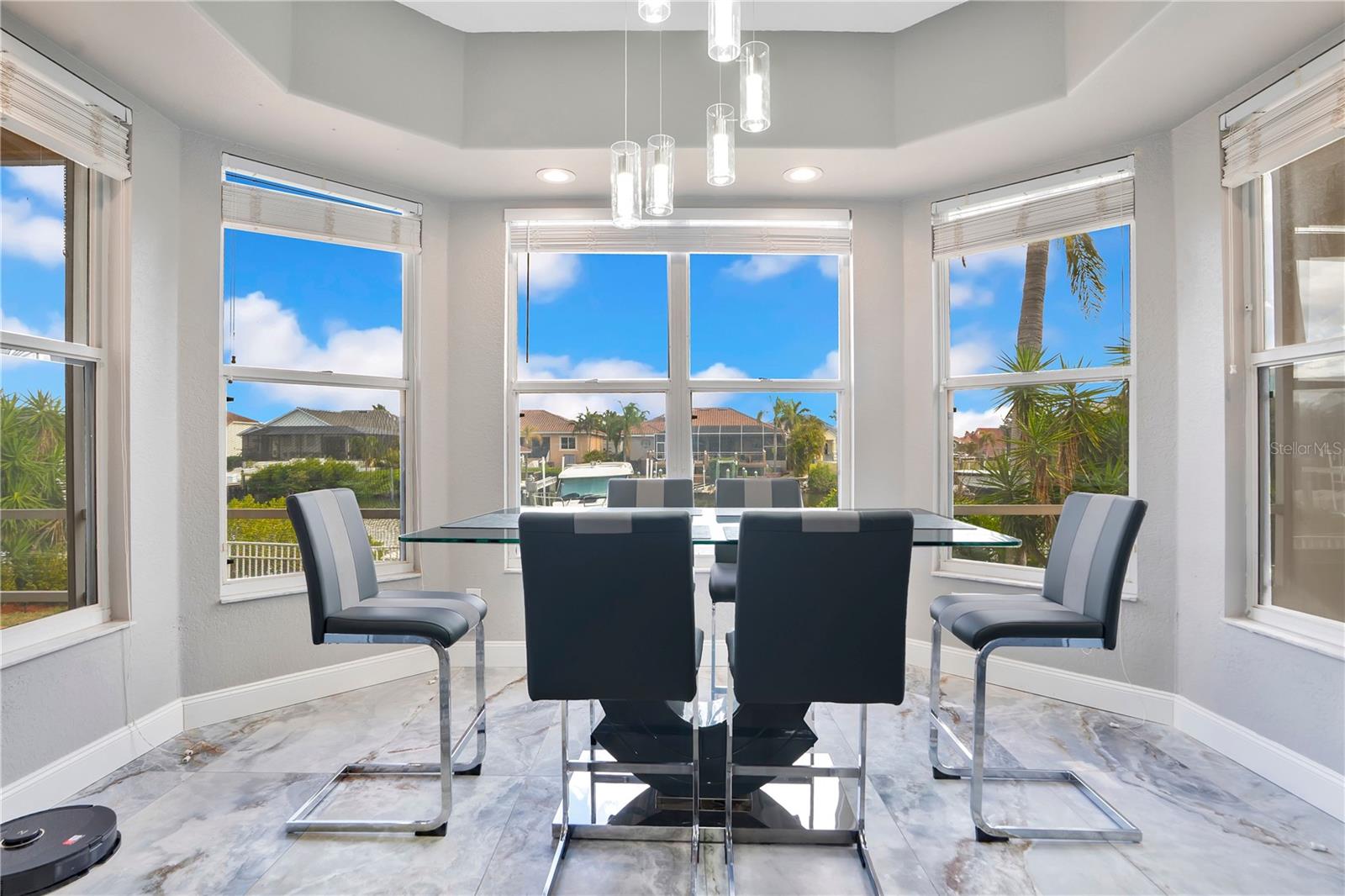 Image 16 of 87 For 934 Symphony Isles Boulevard