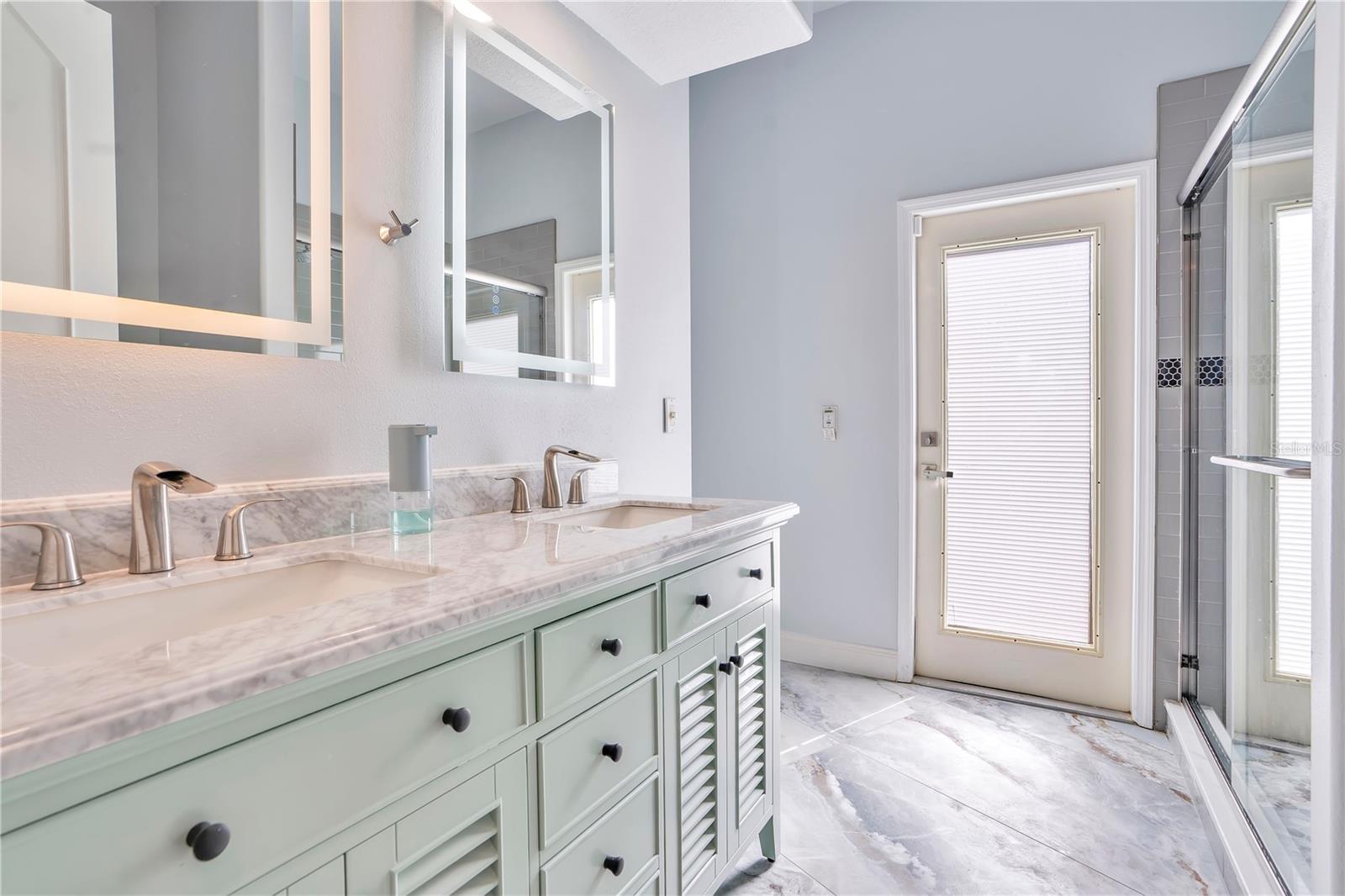 Image 19 of 87 For 934 Symphony Isles Boulevard