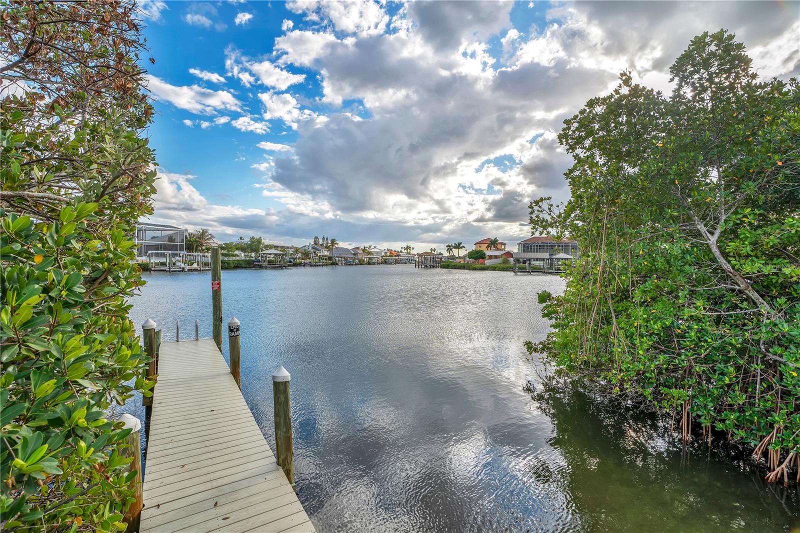 Image 67 of 87 For 934 Symphony Isles Boulevard