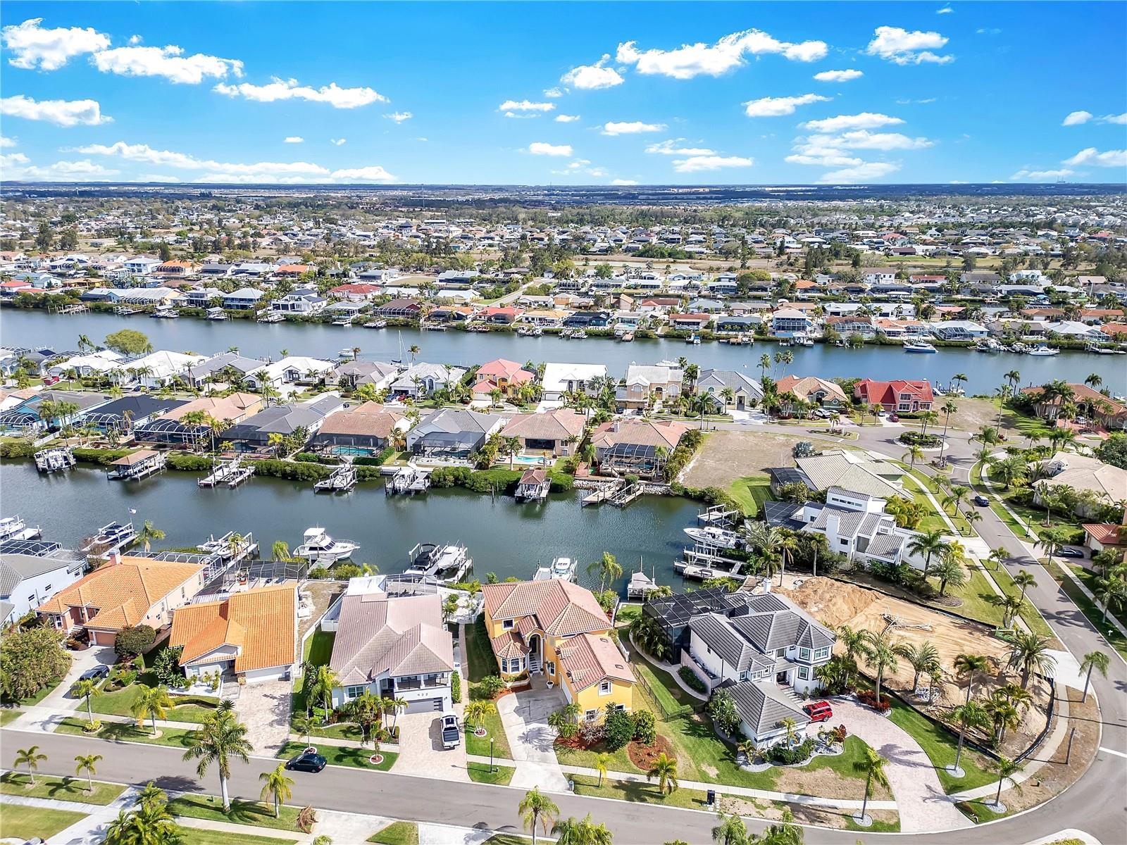 Image 74 of 87 For 934 Symphony Isles Boulevard