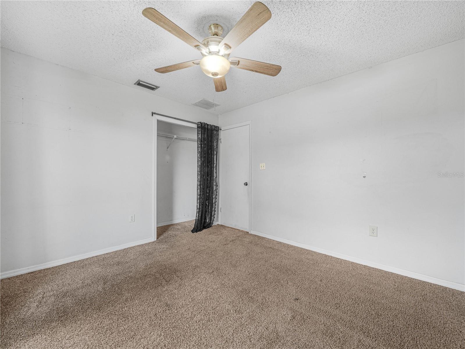 Image 18 of 25 For 2610 Sprucewood Lane