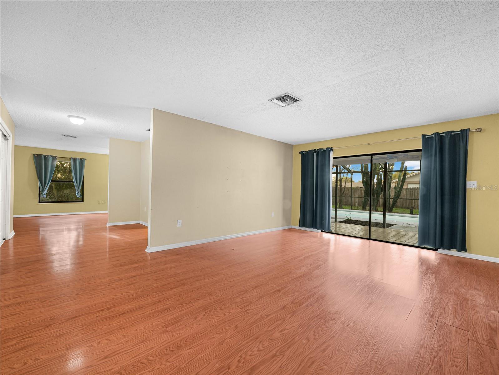 Image 2 of 25 For 2610 Sprucewood Lane