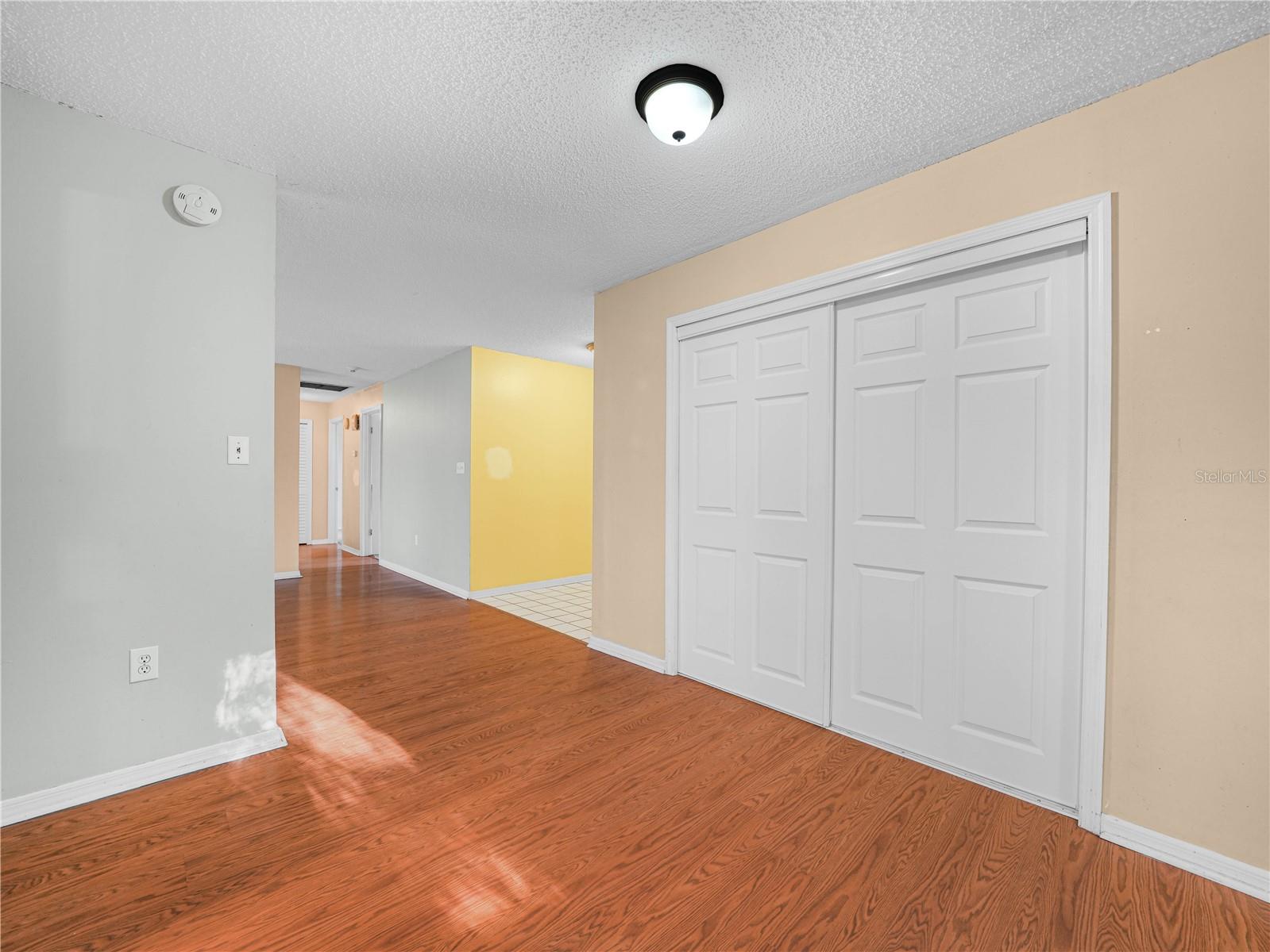 Image 5 of 25 For 2610 Sprucewood Lane