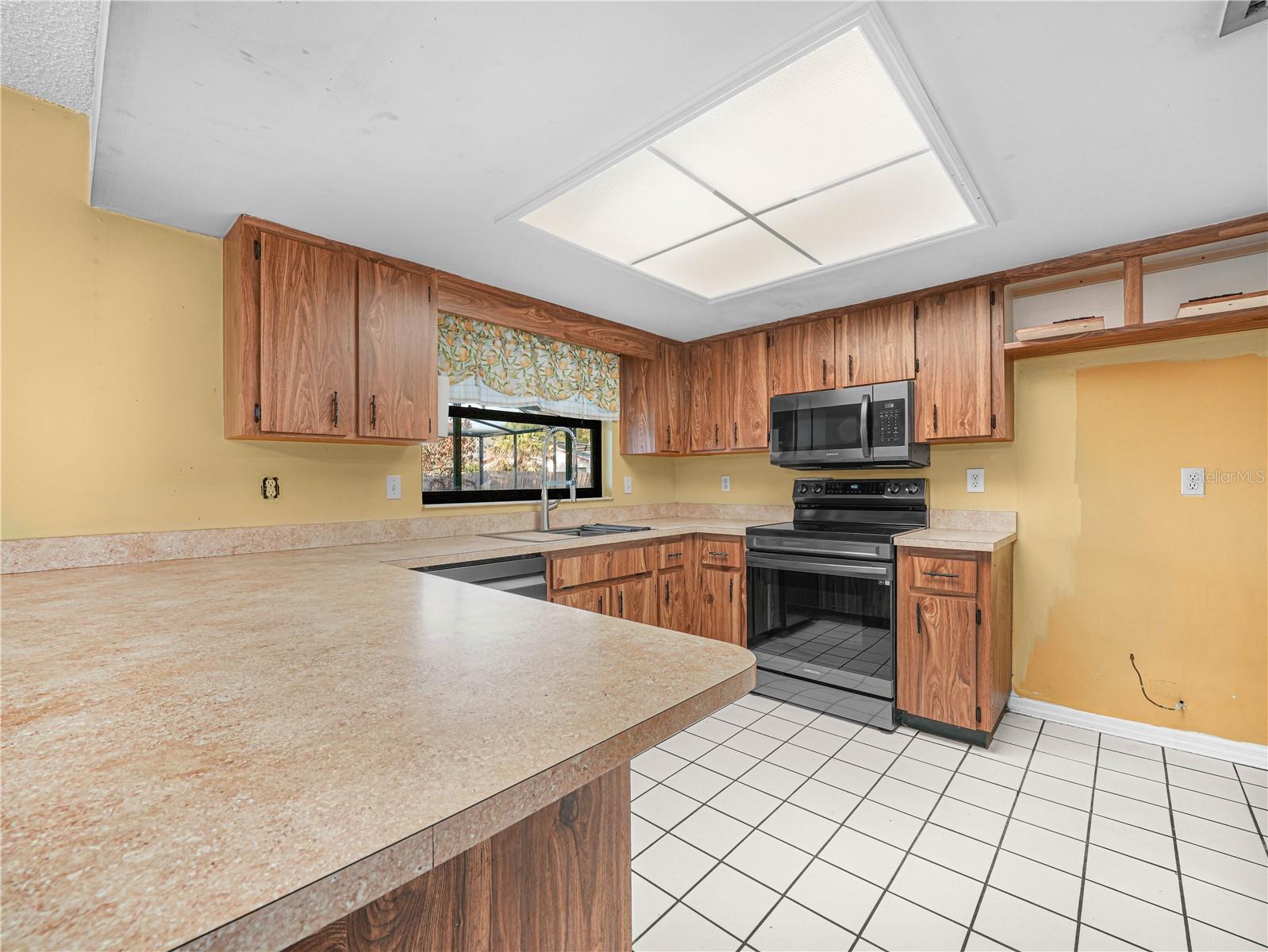 Image 8 of 25 For 2610 Sprucewood Lane