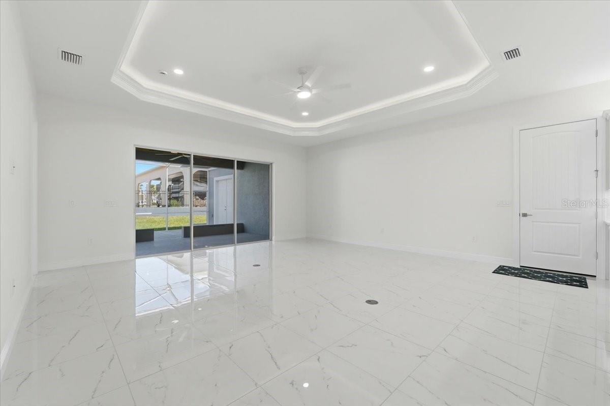 Image 16 of 44 For 517 Home Coming Way