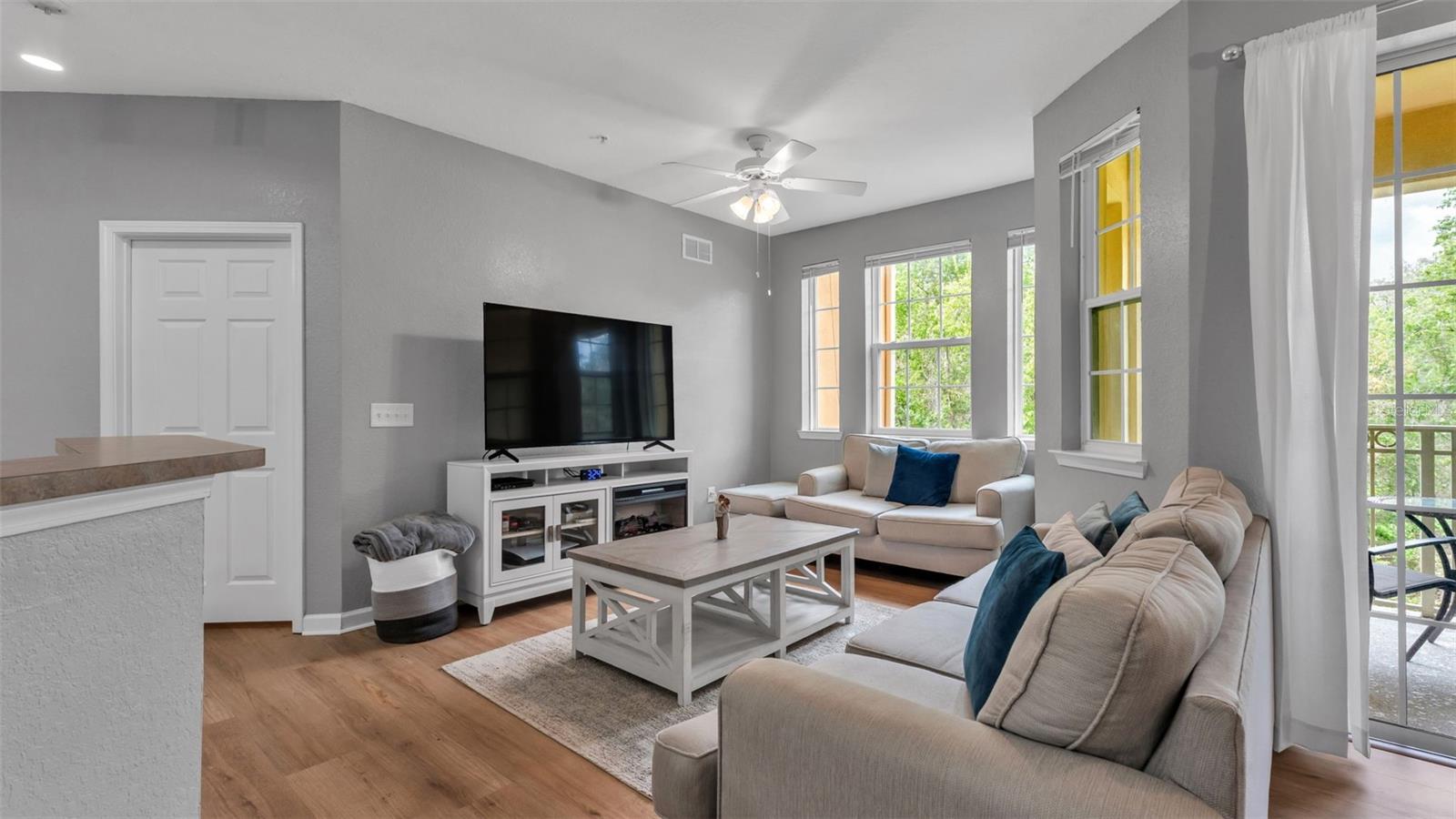 Image 28 of 61 For 412 Terrace Ridge Circle 412