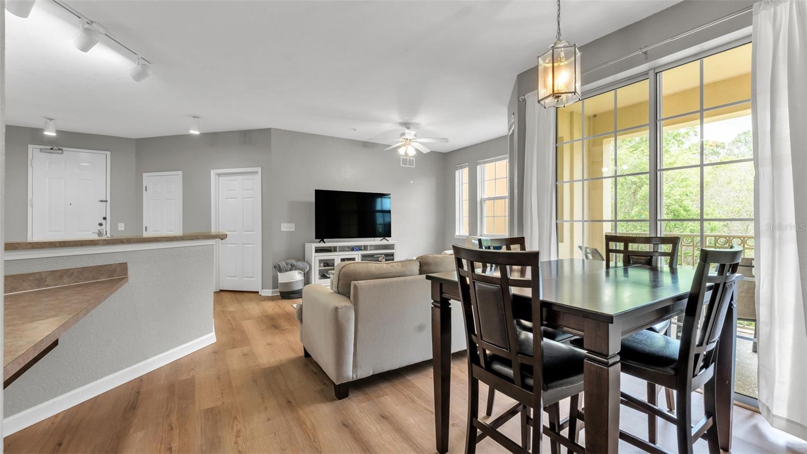 Image 33 of 61 For 412 Terrace Ridge Circle 412