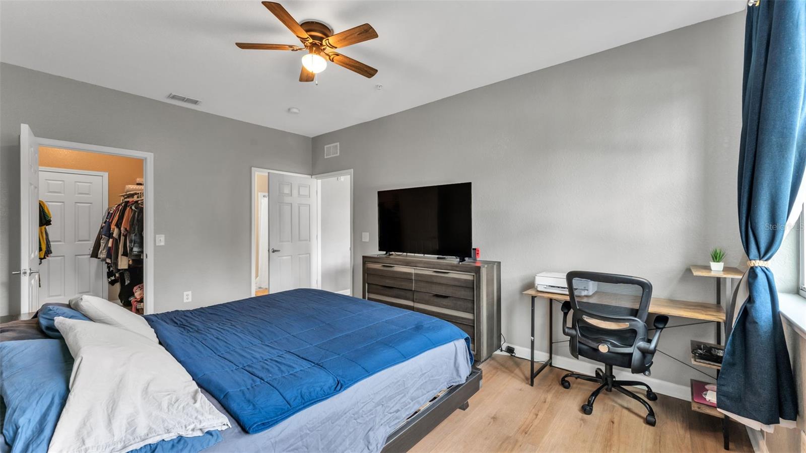 Image 9 of 61 For 412 Terrace Ridge Circle 412