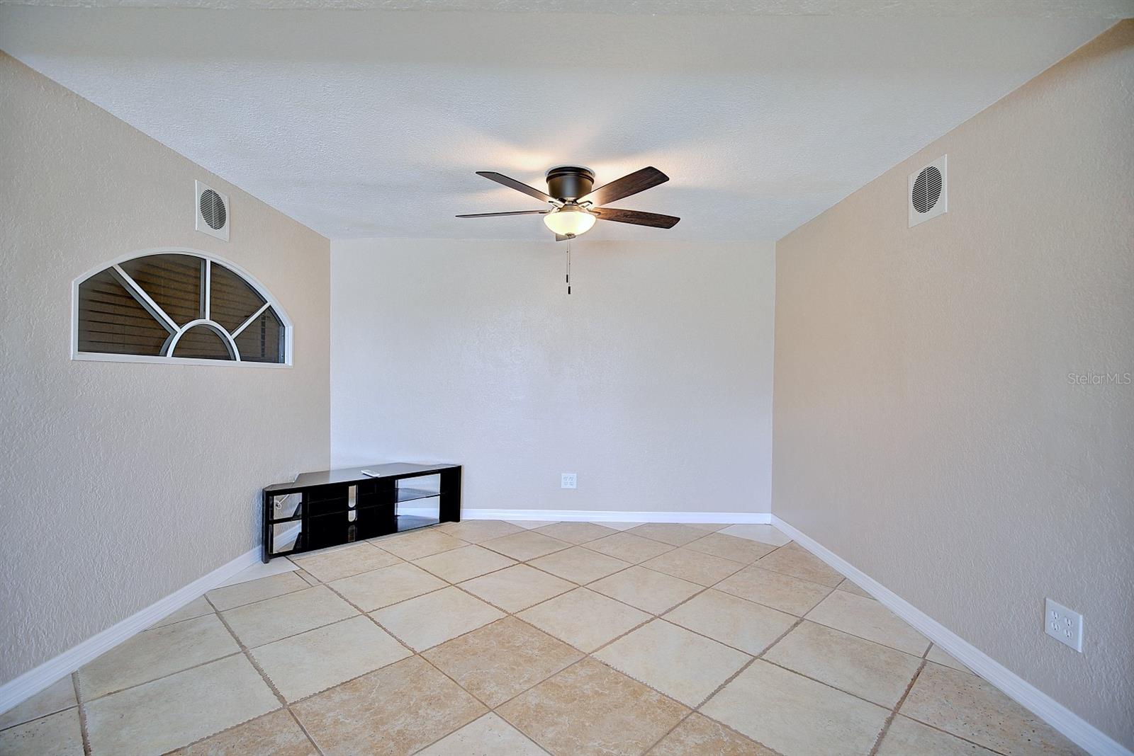 Image 38 of 53 For 12360 Us-27  