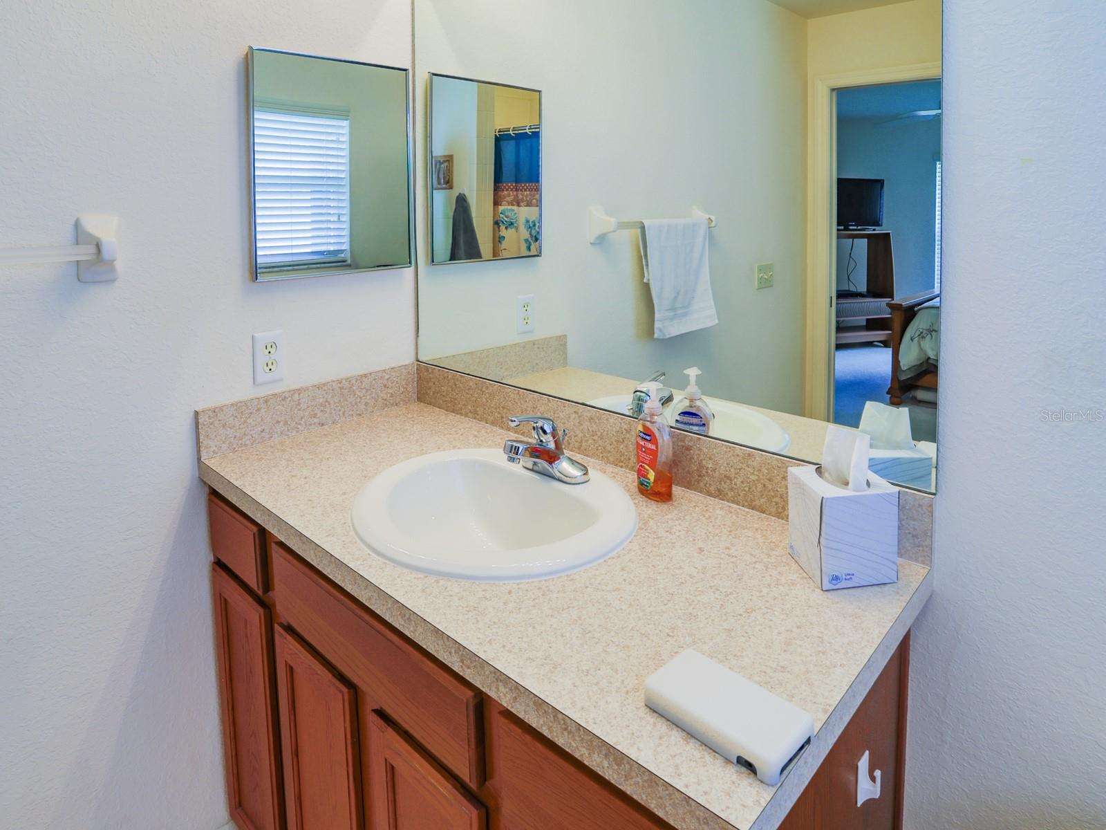 Image 13 of 39 For 4432 Turnberry Lane