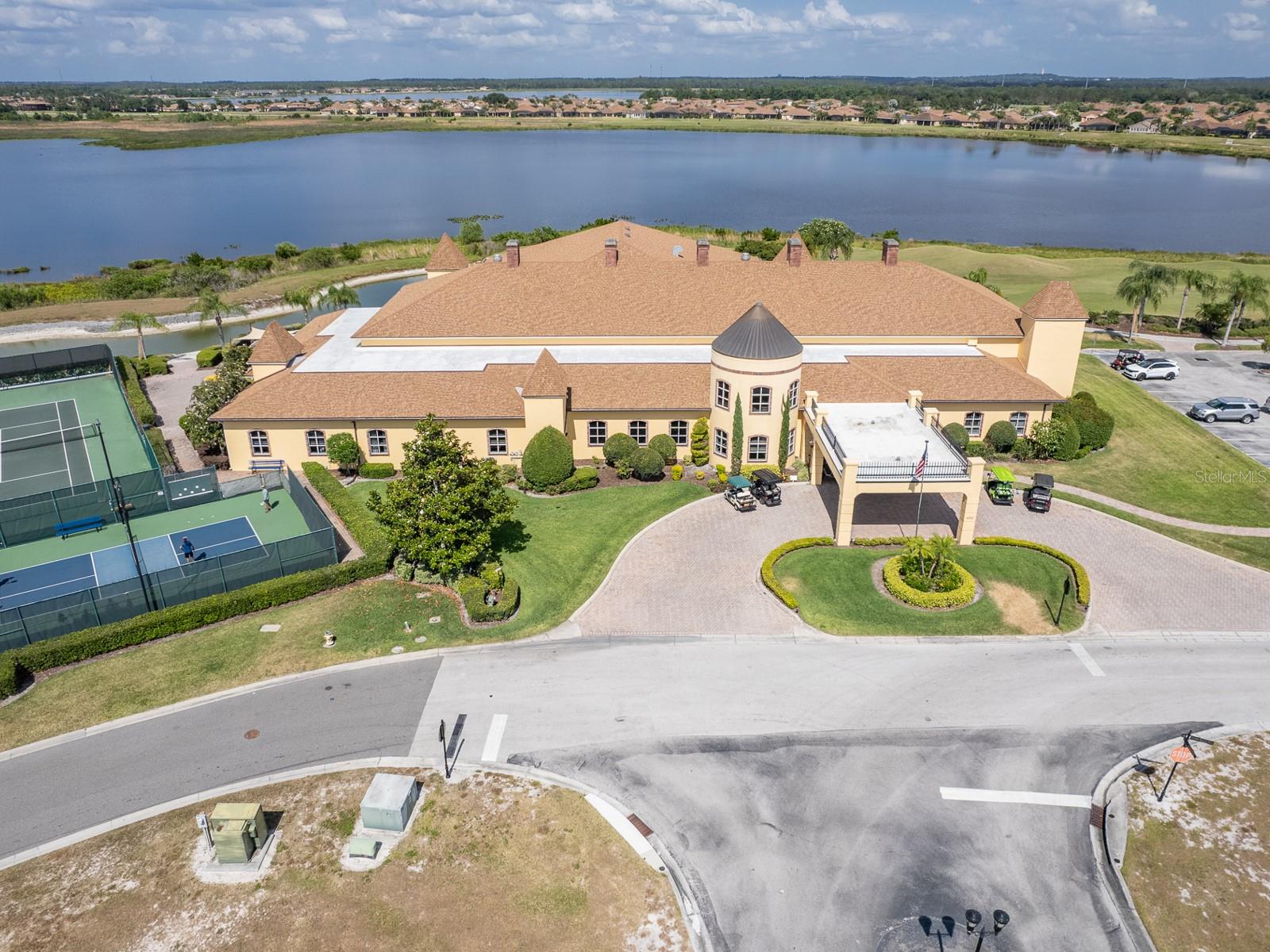 Image 32 of 39 For 4432 Turnberry Lane