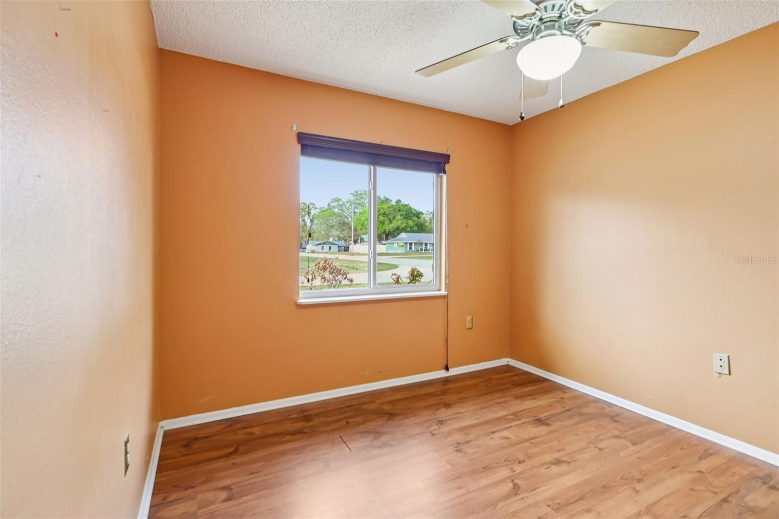 Image 17 of 50 For 3865 Dovehollow Drive