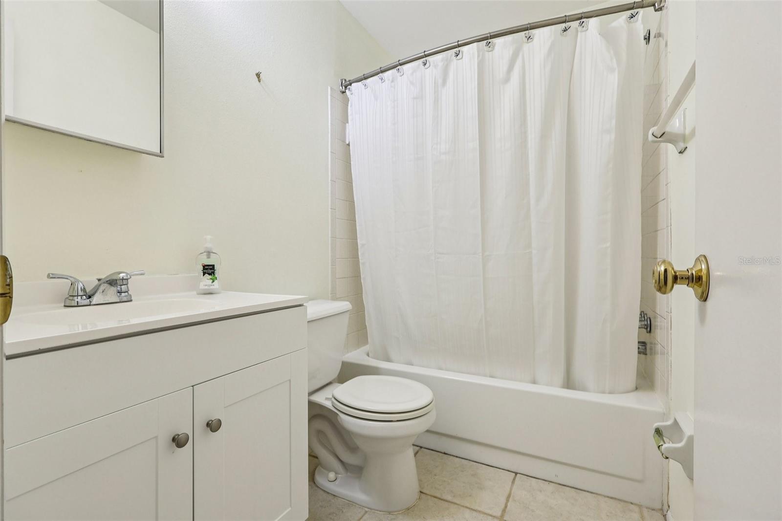 Image 19 of 50 For 3865 Dovehollow Drive